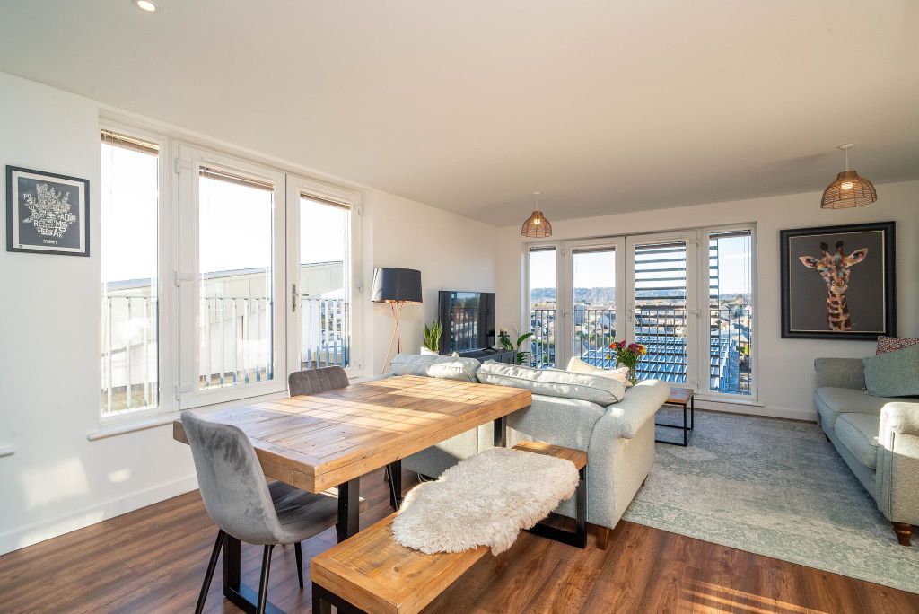 Property photo 3 of 19 Dining Living