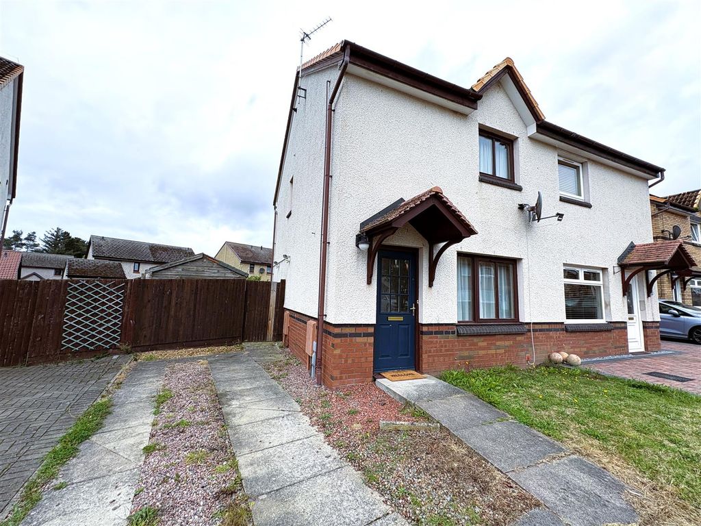 Property photo 1 of 17 12 Bishops Court, Lossiemouth