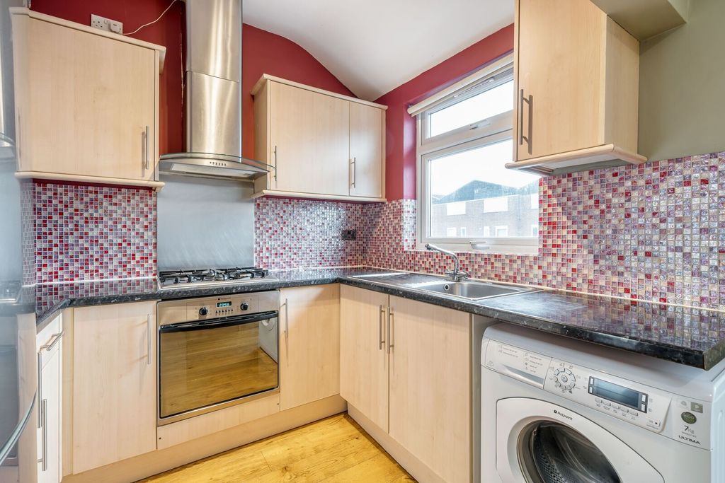 Property photo 2 of 12