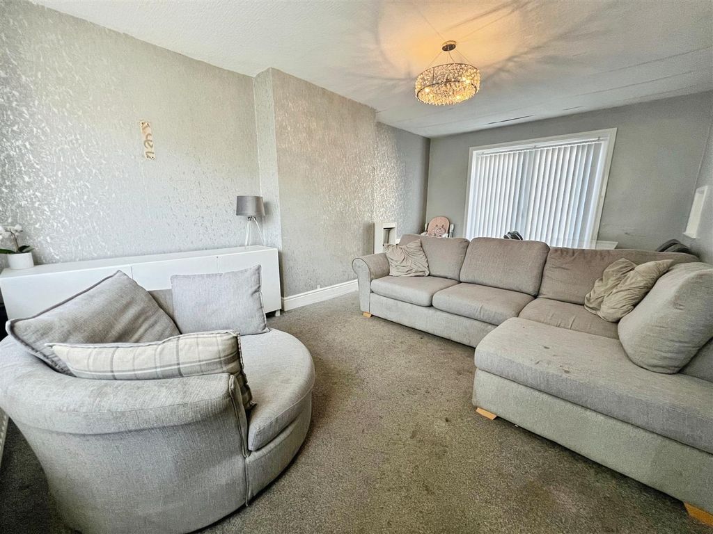 Property photo 3 of 22 Lounge Diner