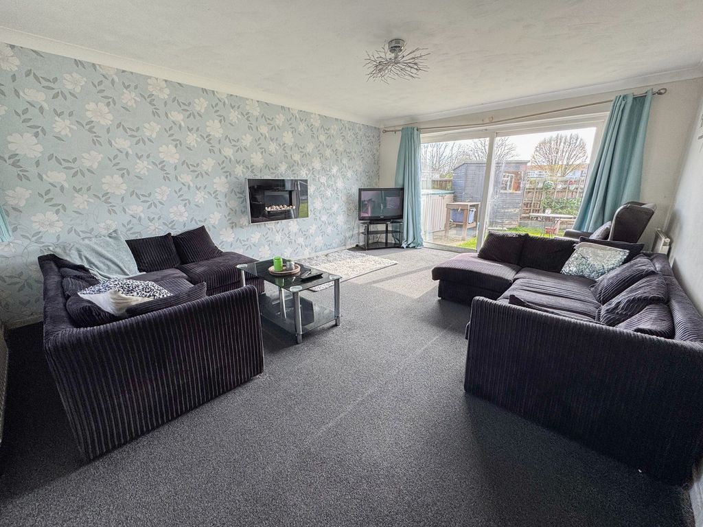 Property photo 3 of 22