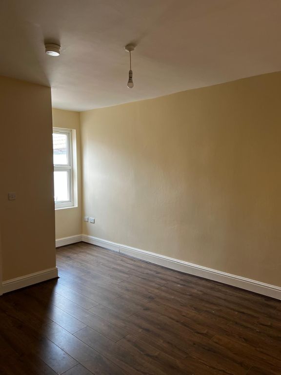 Property photo 2 of 4 Gallery