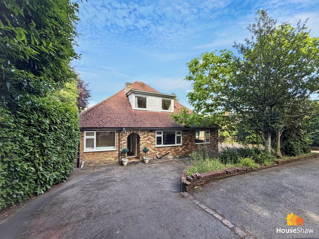 Property photo 1 of 44