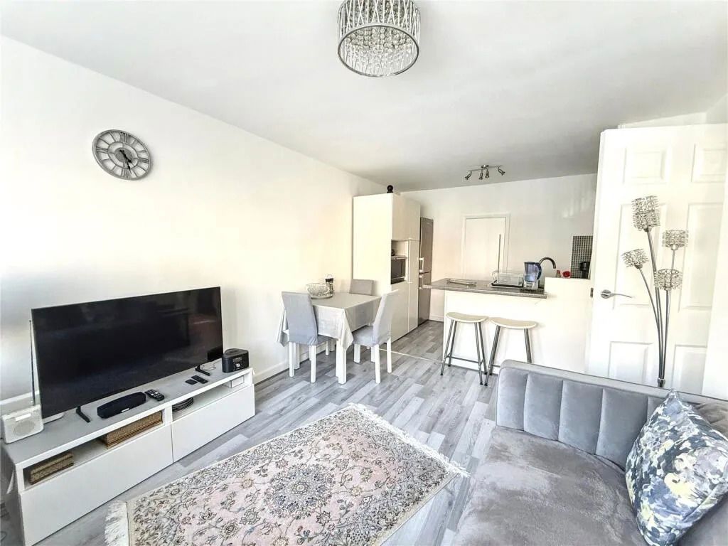 Property photo 2 of 12
