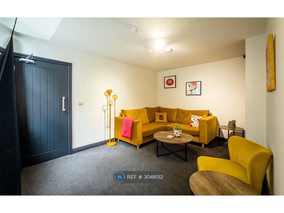 Property photo 1 of 6 Lounge
