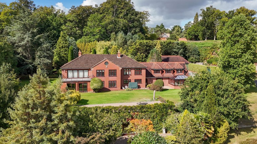 Property photo 1 of 25