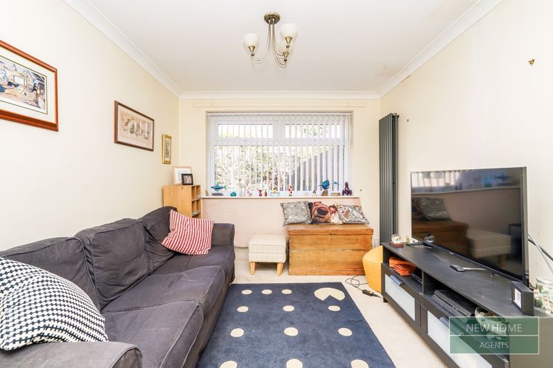 Property photo 2 of 16 Photo 8