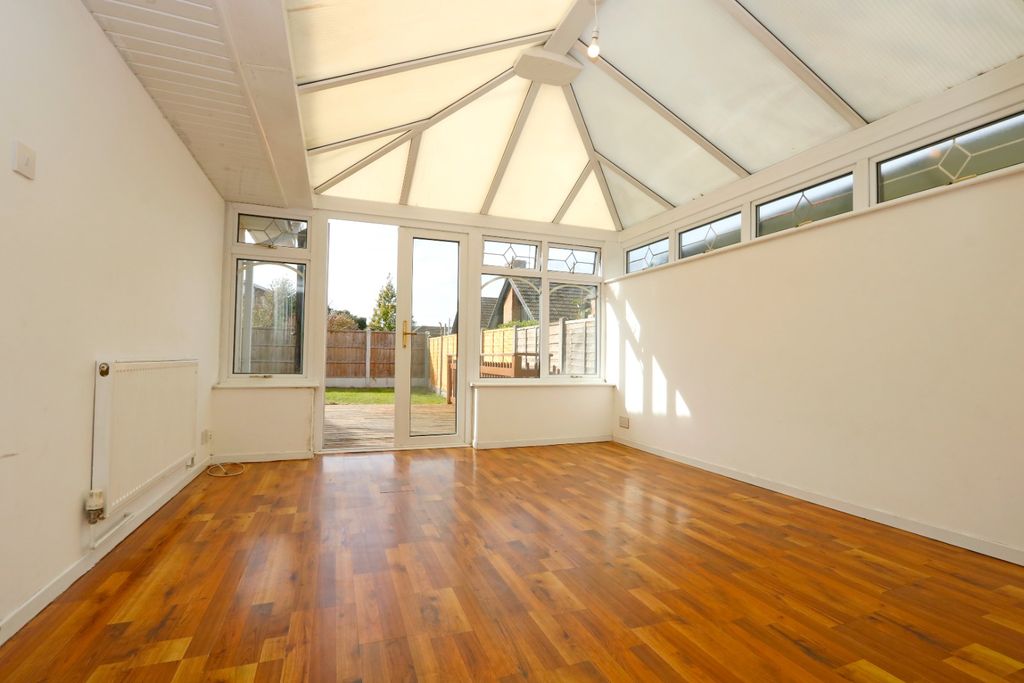 Property photo 2 of 13 4210713