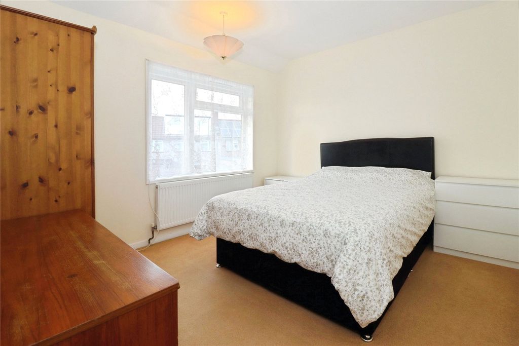 Property photo 2 of 22 Picture No. 15