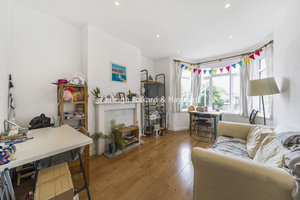 Property photo 3 of 10 E4E07Df7-7Cca-4497-A