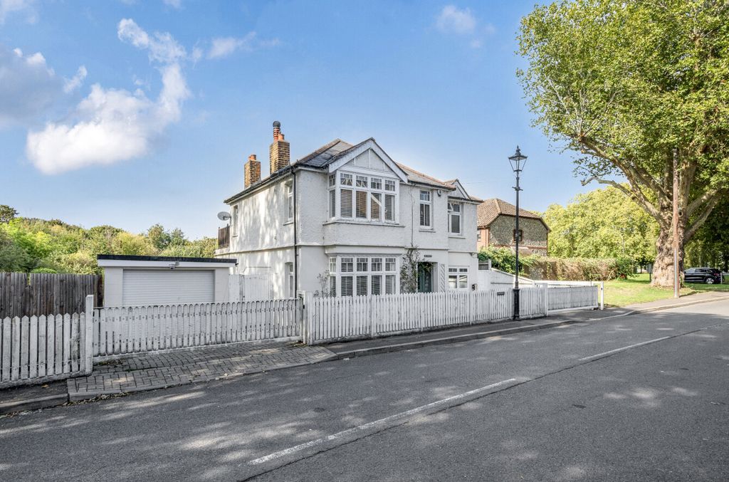 Property photo 2 of 26 1354483-3-68c444c...