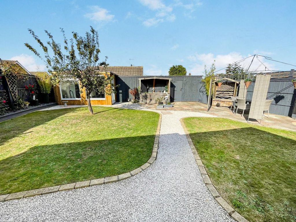 Property photo 2 of 28 Tlc_0Eabe254-1Ddd-443d-Afc9-88Ed6d06Bfe1_16E747A.J
