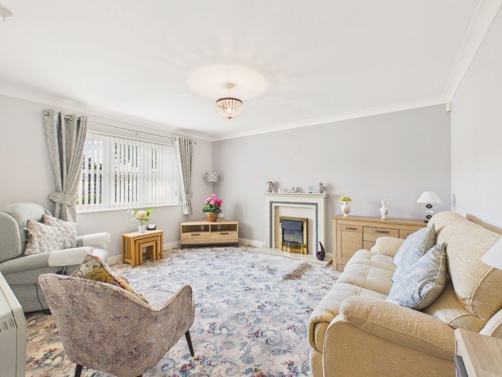 Property photo 2 of 14 5594693