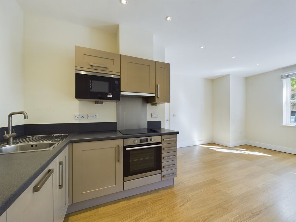 Property photo 3 of 11