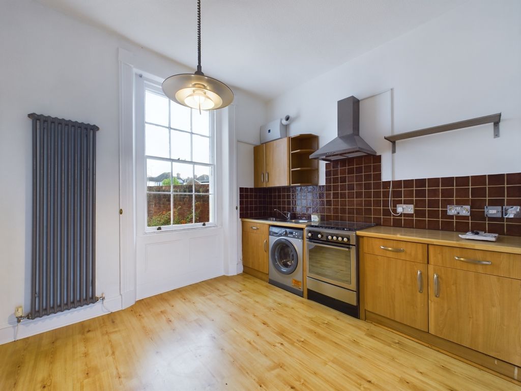Property photo 2 of 8 Cam01740G0-Pr0273-Still003