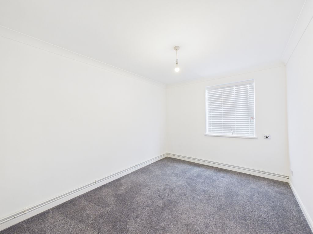 Property photo 3 of 8 Cam03519G0-Pr0581-Still006