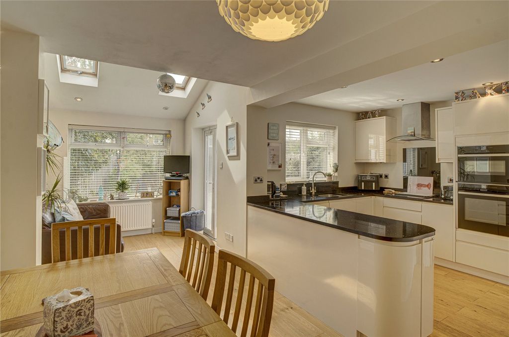 Property photo 2 of 22 Kitchen/Diner