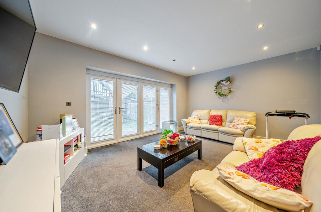 Property photo 2 of 20 1397956-4-69774434E3Eda.Jpg