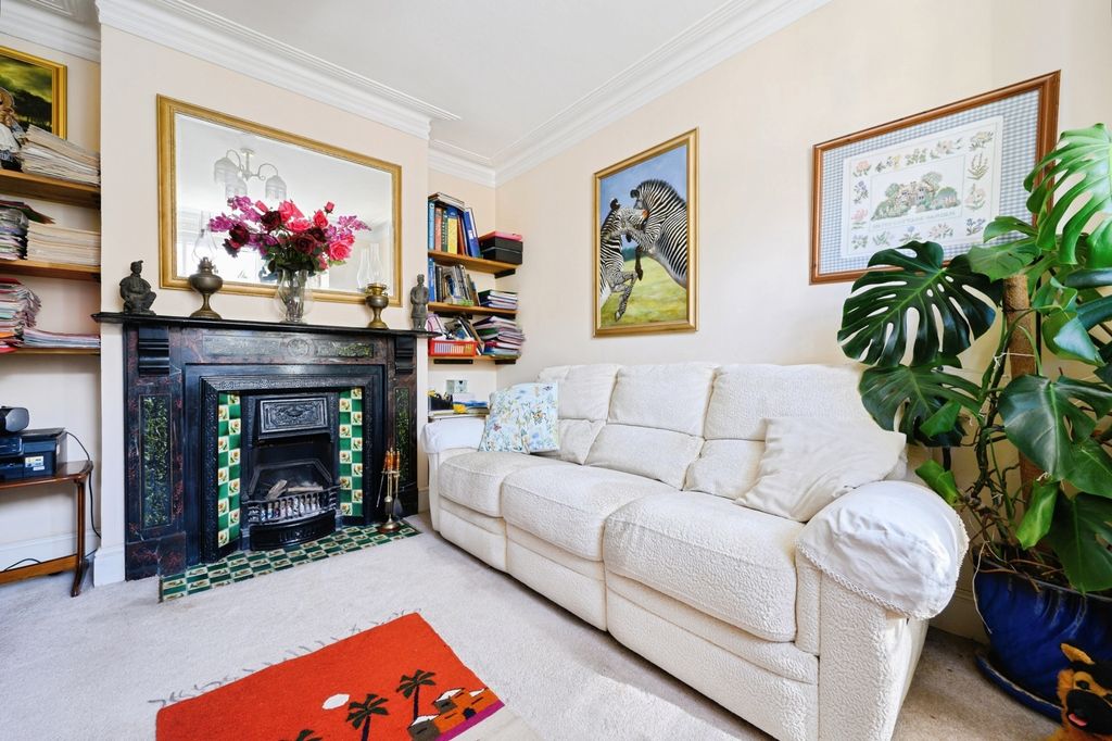 Property photo 3 of 15 Pbox-Img.Jpg