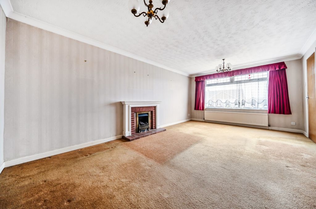 Property photo 2 of 23 1402653-12-696E0d56Df186