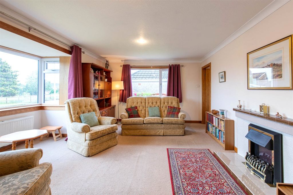 Property photo 3 of 25 Picture No. 04
