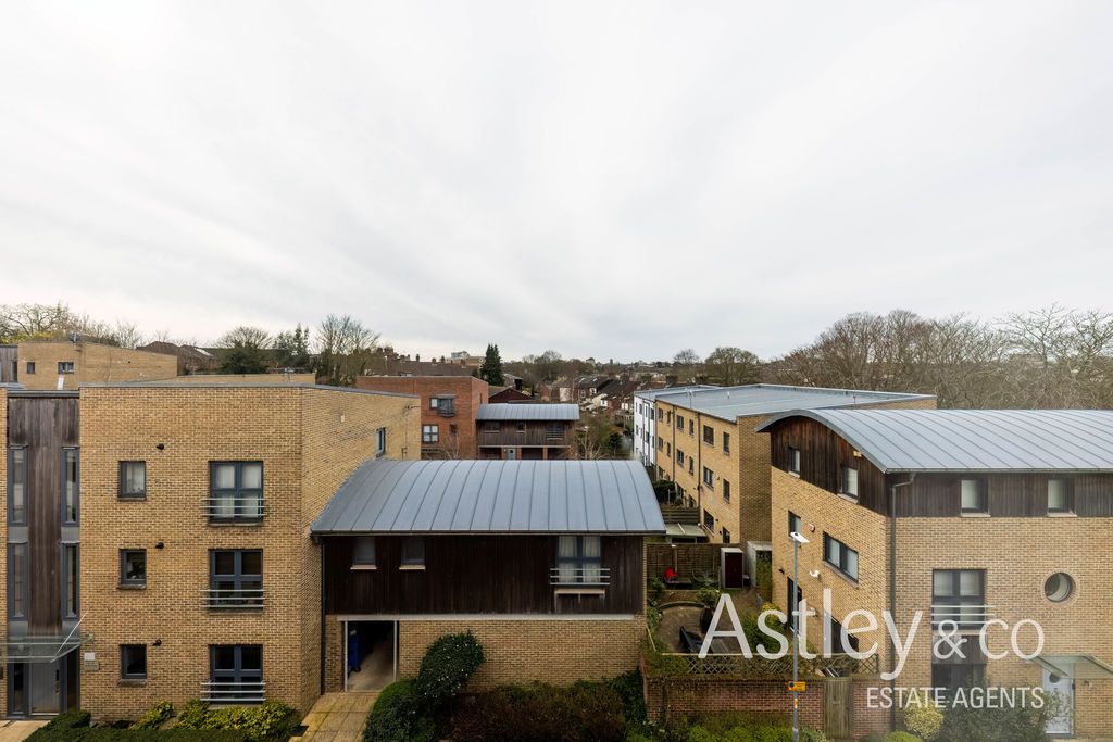 Property photo 2 of 13 View