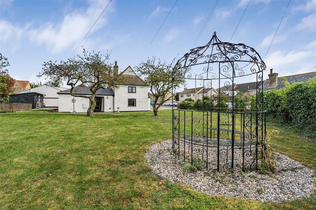 Property photo 2 of 24 2_78889.Jpg