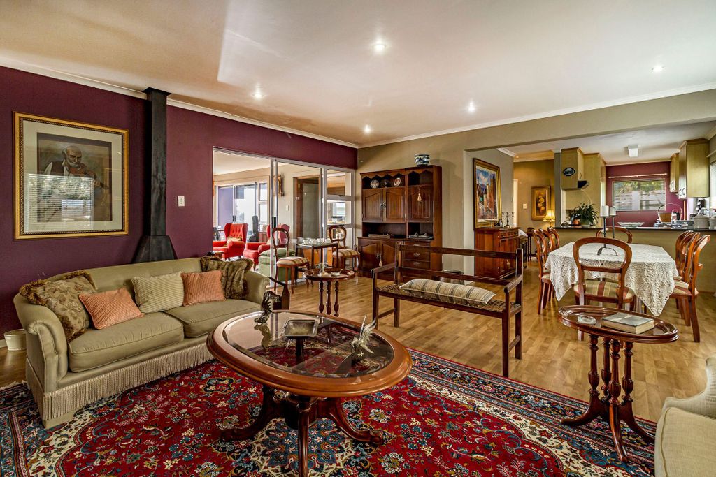 Property photo 2 of 62 Sw1711268