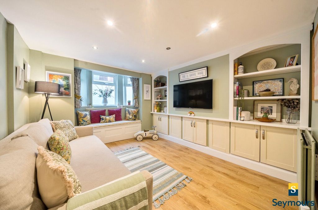 Property photo 3 of 27 Family Room