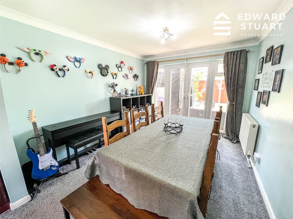 Property photo 3 of 27 Picture No. 12