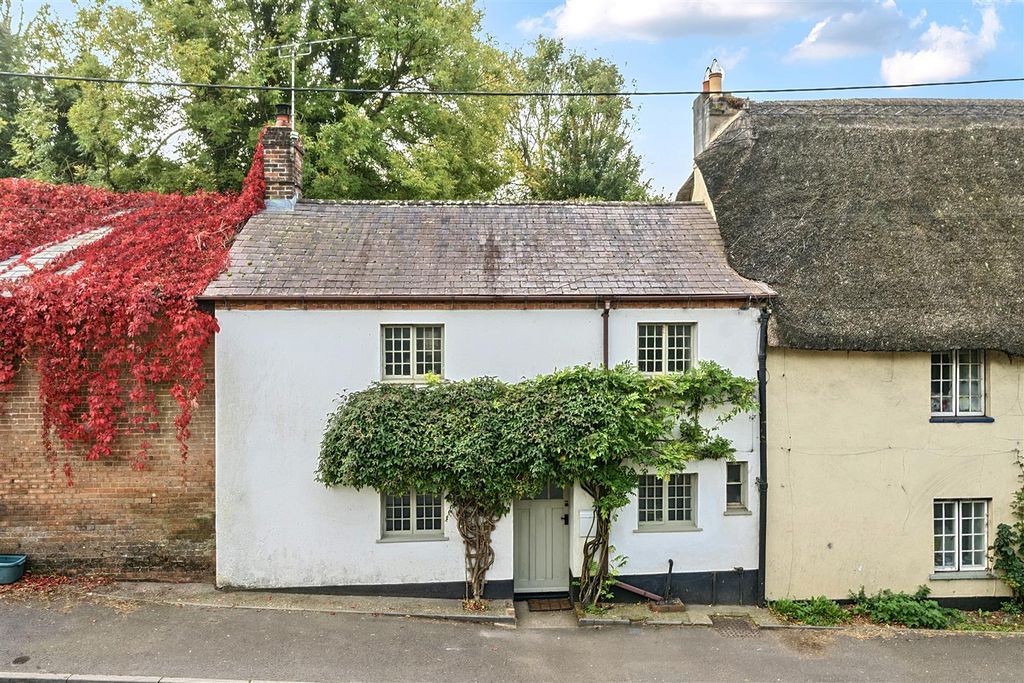 Property photo 1 of 22 Front Aspect