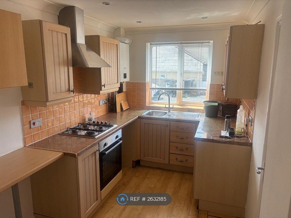 Property photo 2 of 15 Kitchen