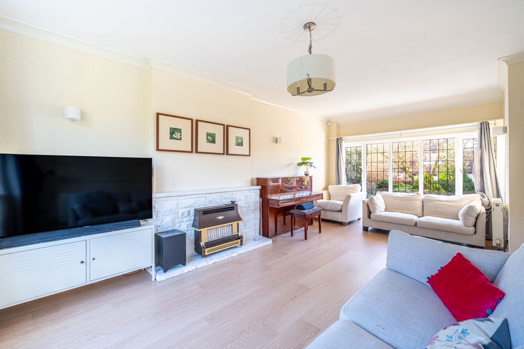 Property photo 3 of 22