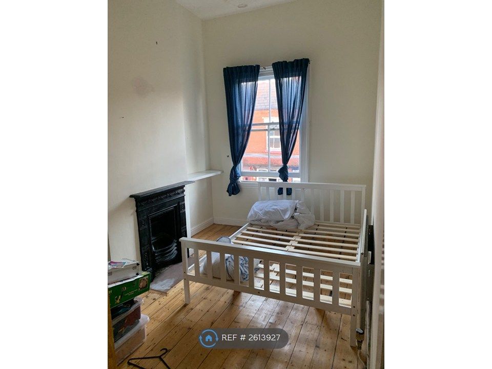 Property photo 3 of 6