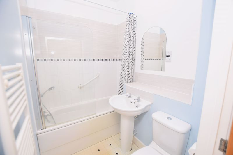 Property photo 3 of 8 Photo 14