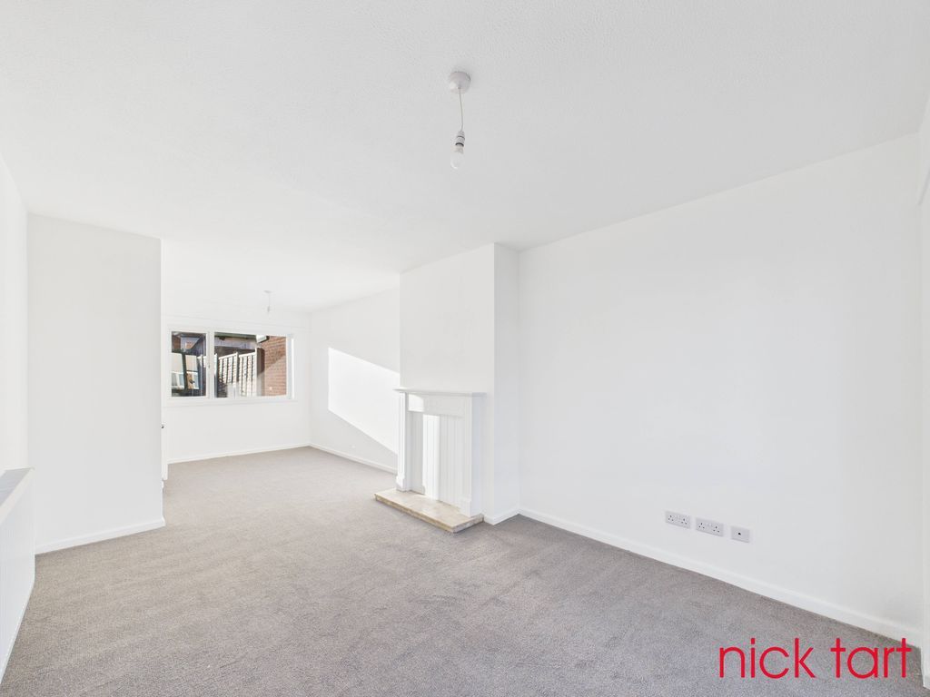 Property photo 3 of 13 Photo 11