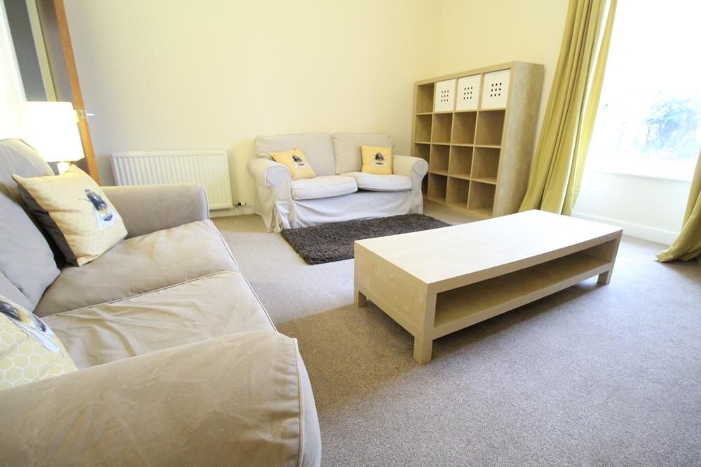 Property photo 2 of 7 Lounge Alt