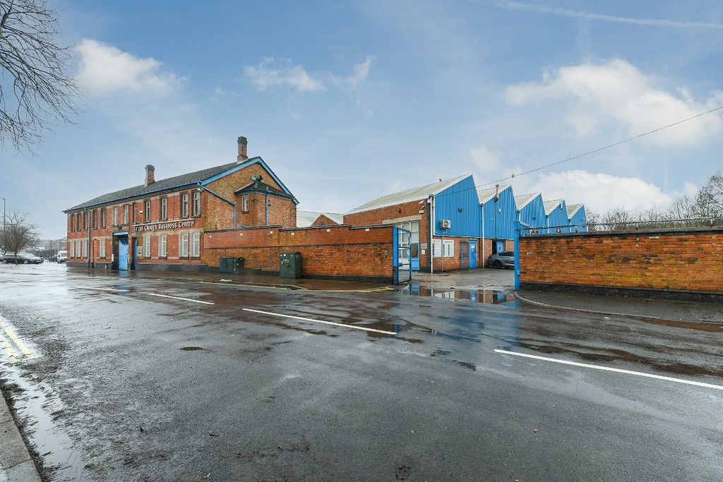 Property photo 1 of 7