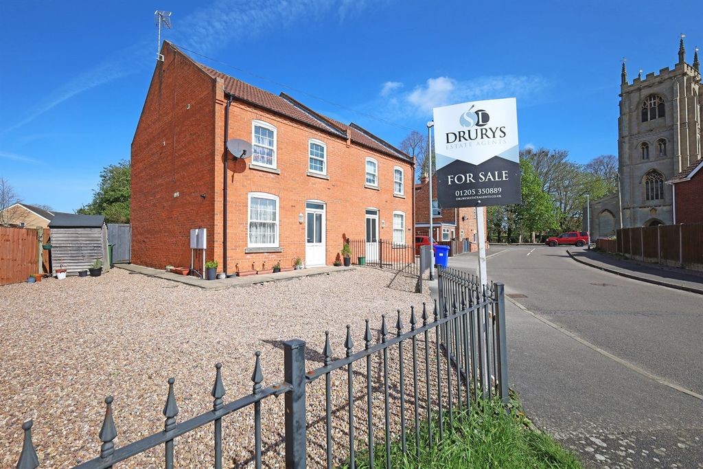 Property photo 1 of 15 (Main)