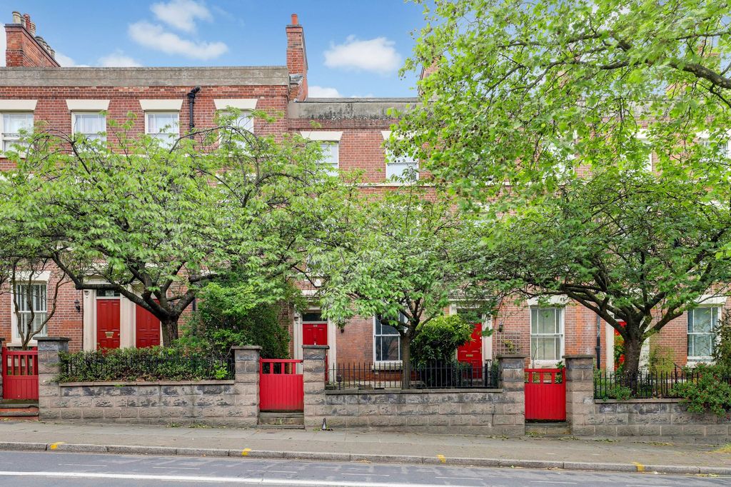 Property photo 1 of 27