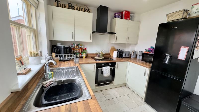 Property photo 2 of 13 Photo 3