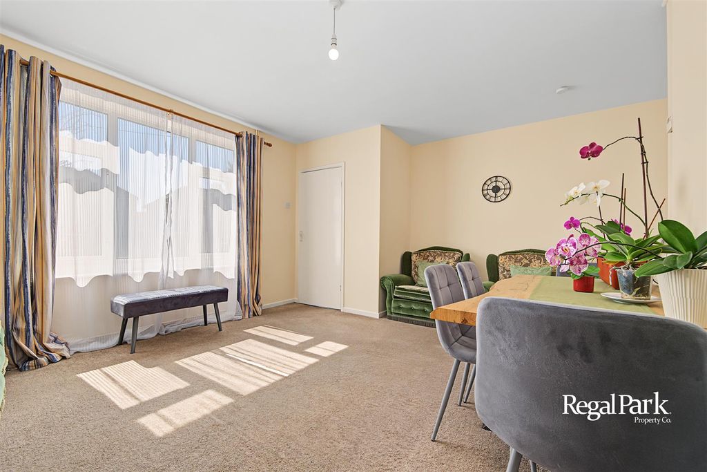 Property photo 2 of 23 Lounge/Dining Room