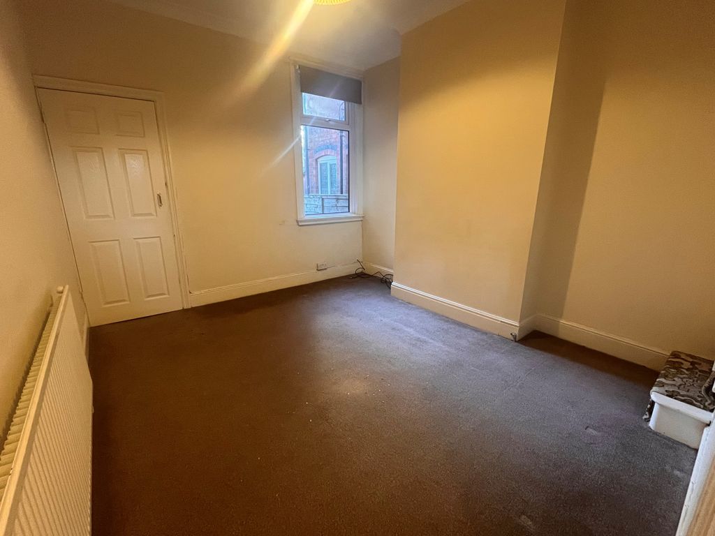 Property photo 3 of 12 Image