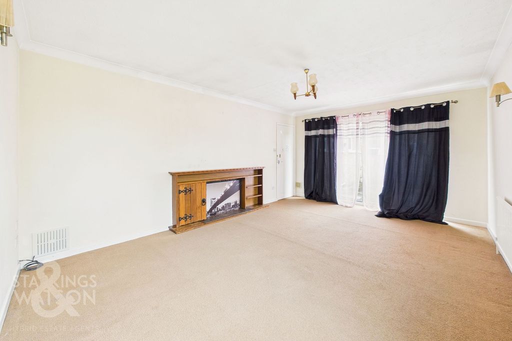 Property photo 1 of 23