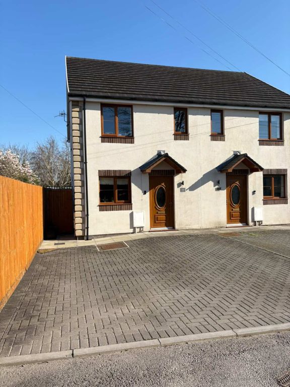 Property photo 1 of 27
