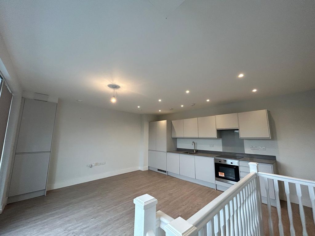 Property photo 2 of 7 Gallery