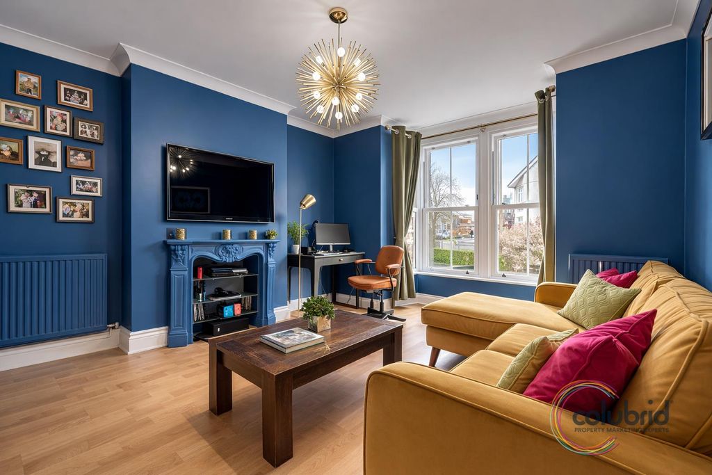 Property photo 3 of 17