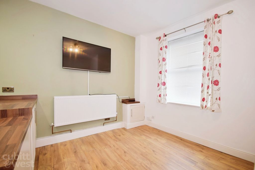 Property photo 3 of 9 41ee26Fd-Dsc_6189