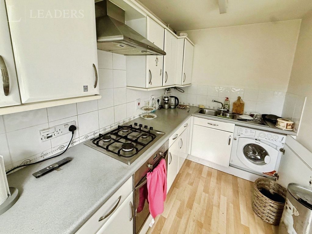 Property photo 3 of 9 Pbox-Img.Jpg