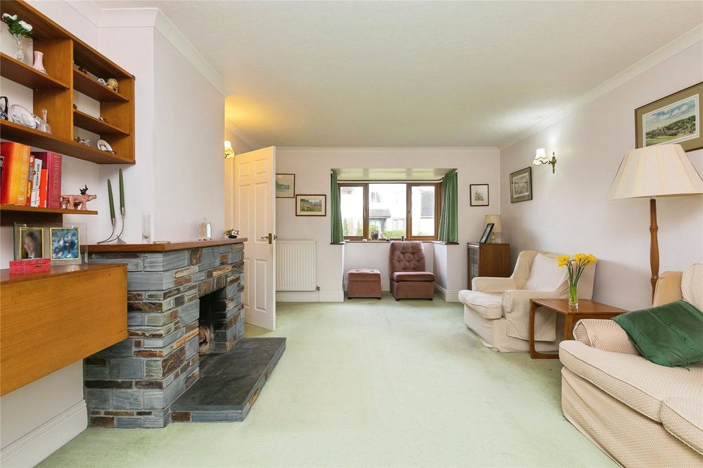 Property photo 3 of 17 Picture No. 10